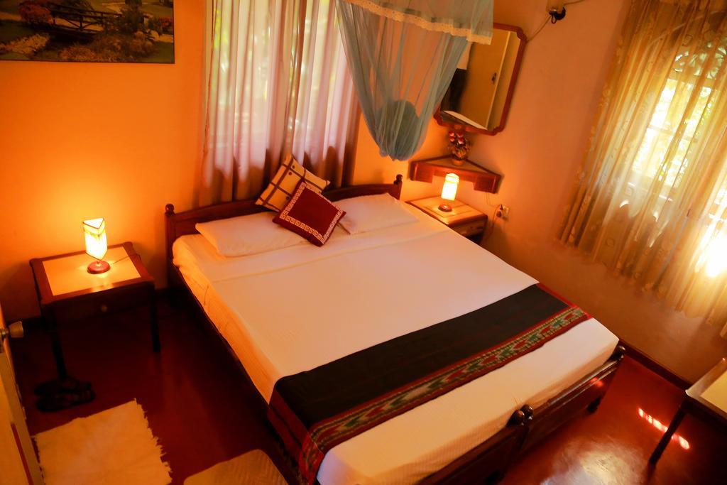 Holiday Nest Bed & Breakfast Ваддува Экстерьер фото